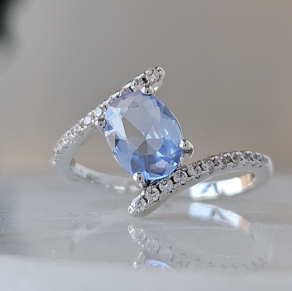 Blue Topaz Ring, 925 Sterling Silver Charmed Aroma - Picture 2 of 10